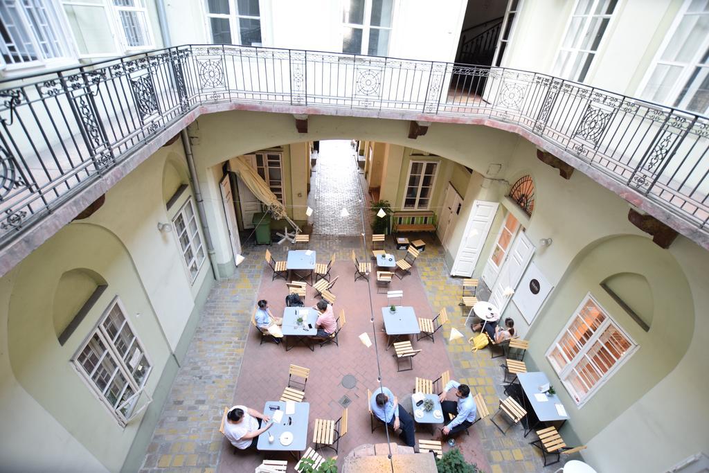 Standard Apartment By Hi5 - Muzeum 5 Budapest Ngoại thất bức ảnh